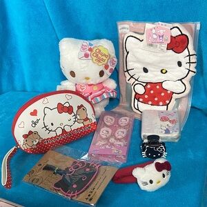 Sanrio Hello Kitty Plush & Accessory Bundle